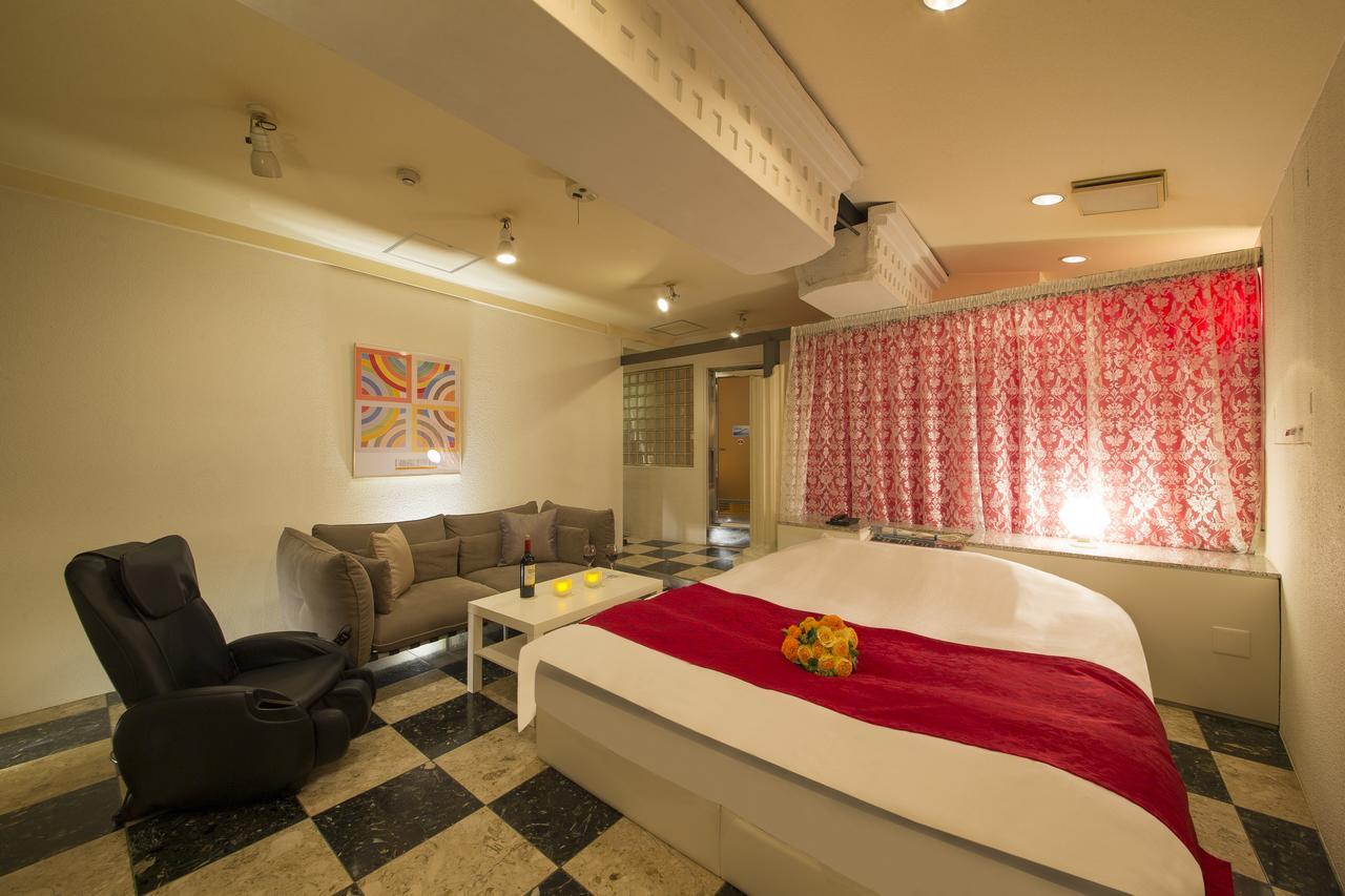 Towers Hotel - Adult Only - Ōsaka Extérieur photo